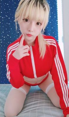 一只手指让人站不起来_4K免费在线播放