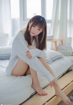 国产清纯在线一区二区_BD英语免费在线播放